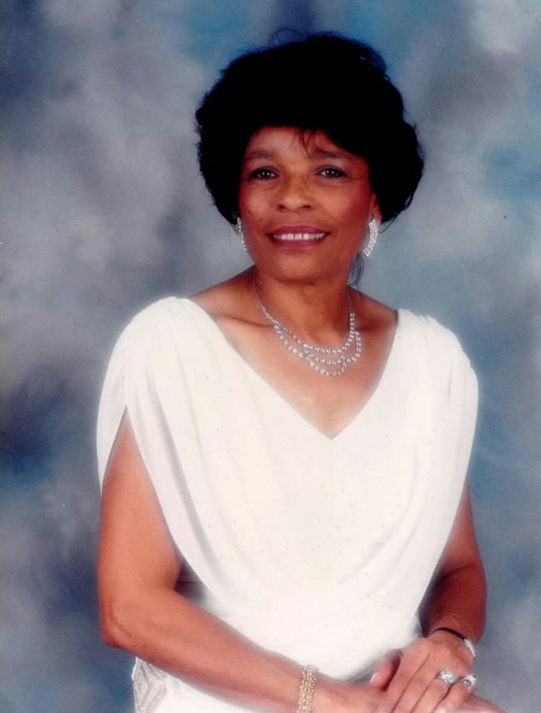 Wife, Mother and Community Leader Jonnie Mae Catoe Dies at 86